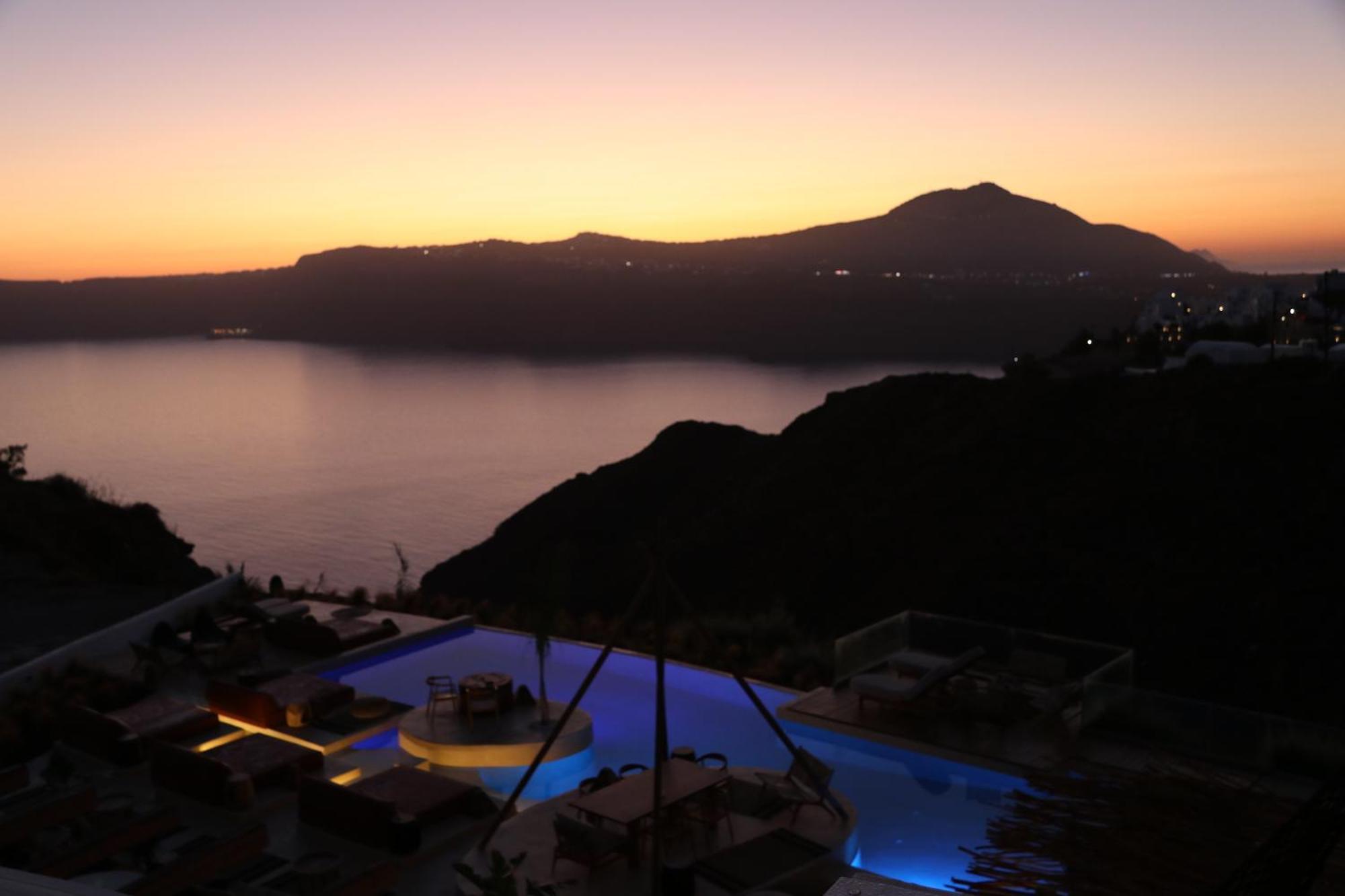 Divino Caldera Hotel Akrotiri  Exterior photo