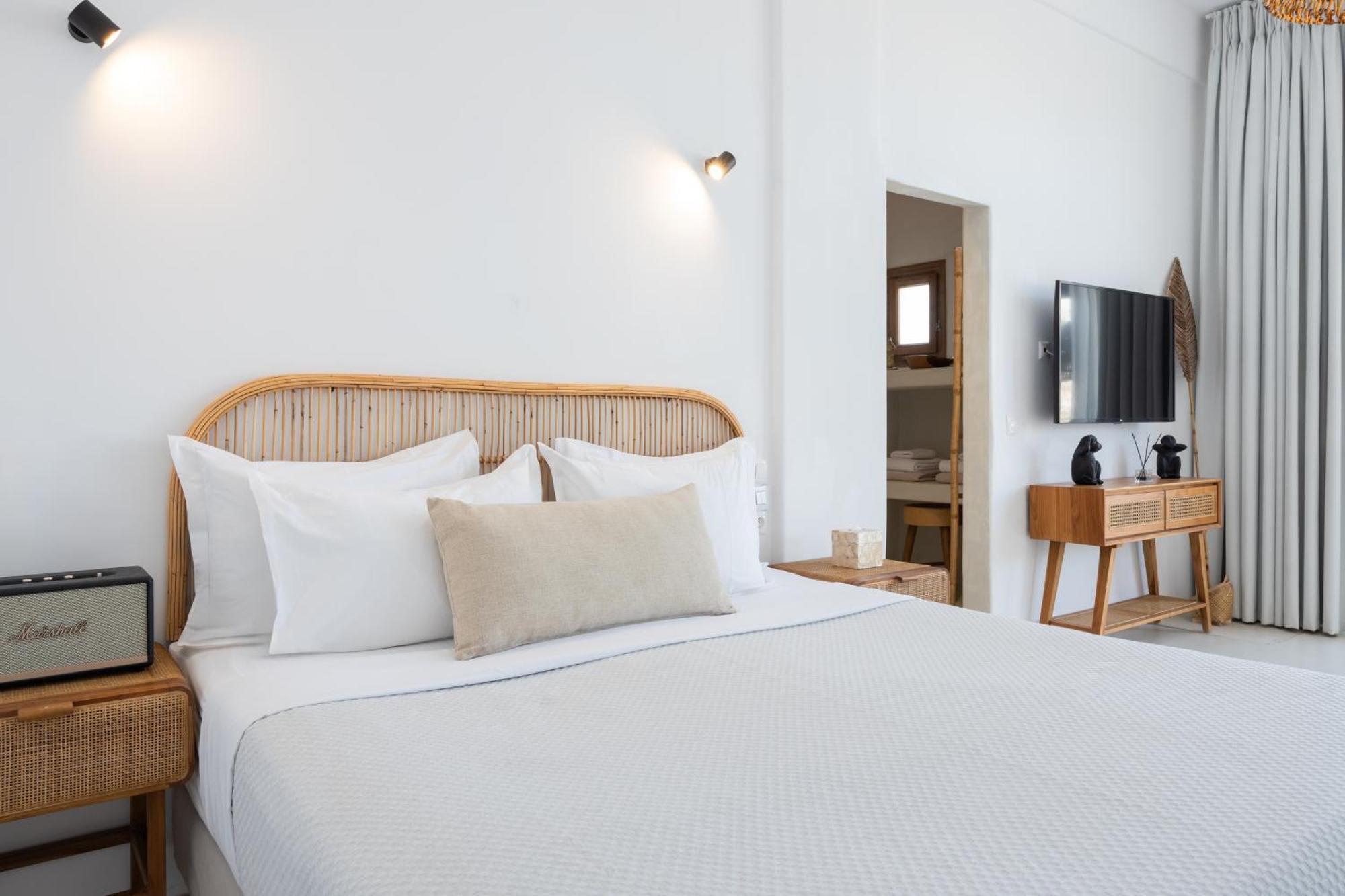 Divino Caldera Hotel Akrotiri  Exterior photo